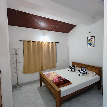 Cloudy Adobe Villa Madikeri Exteriör bild